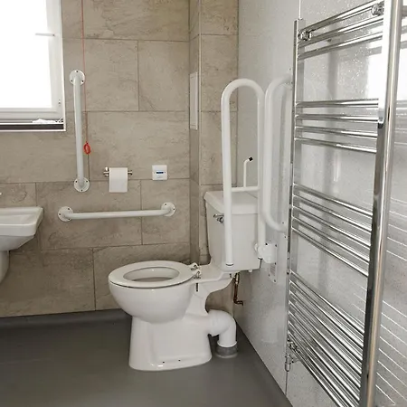 House Of Juniper - Luxury Accessible Apartment Broadford  Exterior photo